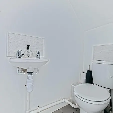 Sutton Vale Holiday home *